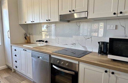 Normanville House | Freshly renovated family home situated close to the beach, shops & golf course.