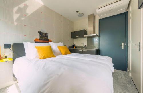 Centrum Apartment | Freshly Renovated Stay W Kitchen And Bathroom