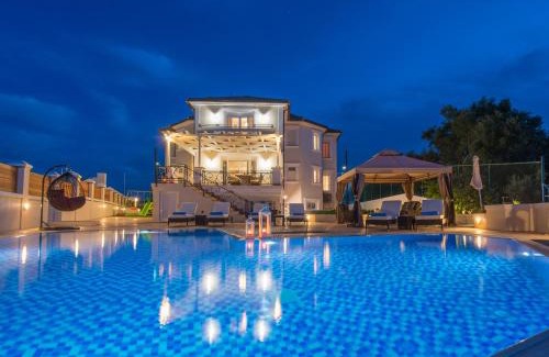 Akrotiri Villa | Frido Luxury Villa with Jacuzzi
