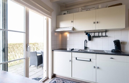 Ameland Apartment | Friese Antillen is a courtyard of 8 homes near of the beach and village Hollum.