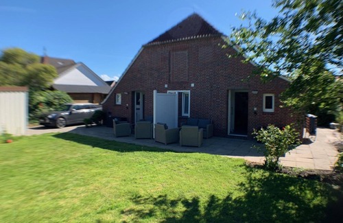 Neuharlingersiel Apartment | Friesenhaus 4 Elements Water Wind Whg. 4 - Friesenhaus 4 - Elements