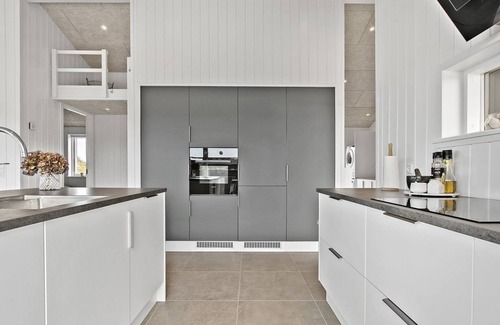 Bratten Strand House | "Frithbjorn" - 900m from the sea by Interhome