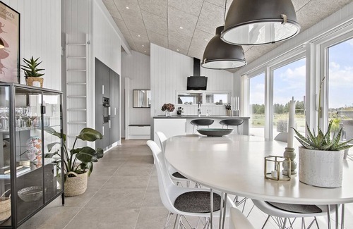 Bratten Strand House | "Frithbjorn" - 900m from the sea by Interhome