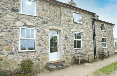 Nefyn House | Fron Fawr