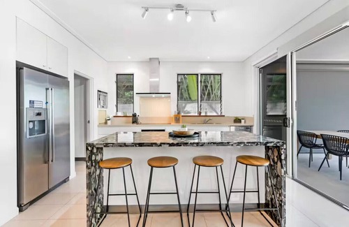 Trinity Beach House | Front Row to Paradise