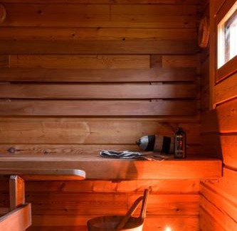 Rovaniemi Apartment | Frosty Brook Cottage Hosted by Hygge Host