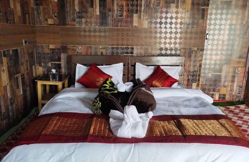 Man Cottage | Frozen Pangong Lake Resort