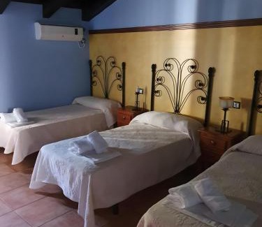 Iznatoraf House | Fuente Los Avellanos