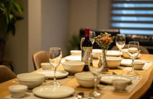 Shimo-yoshida Apartment | Fujiクロスゲートハウス 襷 -TASUKI-