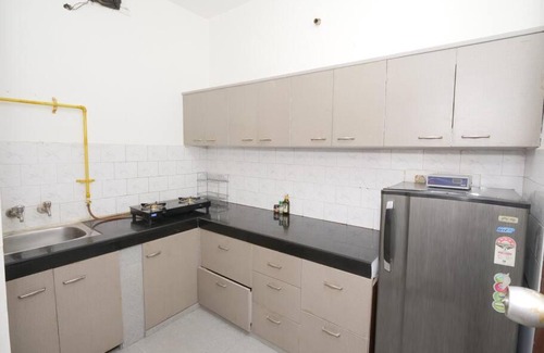 New Delhi Apartment | Full apartment with 3 bedrooms and kitchen