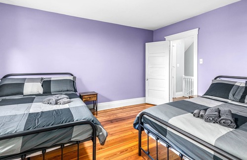 Mexicantown - Southwest Detroit House | Full house sleeps 8 five min from downtown