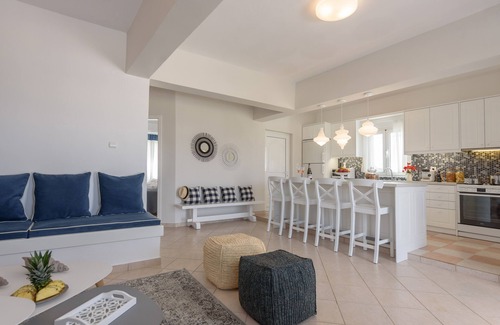 Neo Kalamaki Villa | Full view in a luxury house beside the beach-Crete