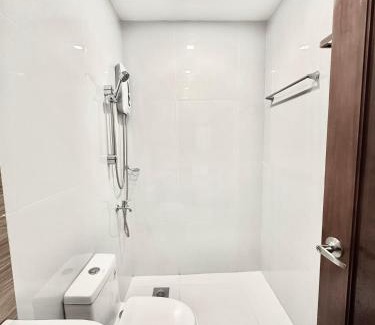 Tangnan Apartment | Fully Airconditioned 2 Bedroom Unit Panglao Island