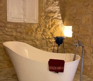 Xewkija House | Fully-Detached Pool-House 'il-Holma' in Gozo Central
