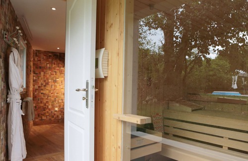 Beaune House | Fully equipped family house, in the heart of nature, sauna, terrace