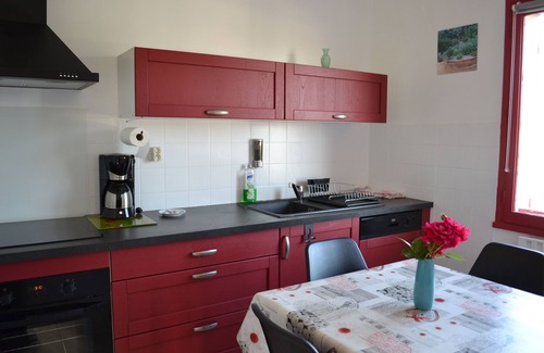Blois House | Fully equipped family home with a large garden and free fiber WIFI