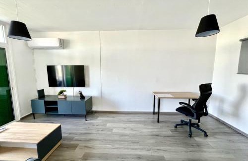 Agios Athanasios Apartment | Fully Equipped One Bedroom APT