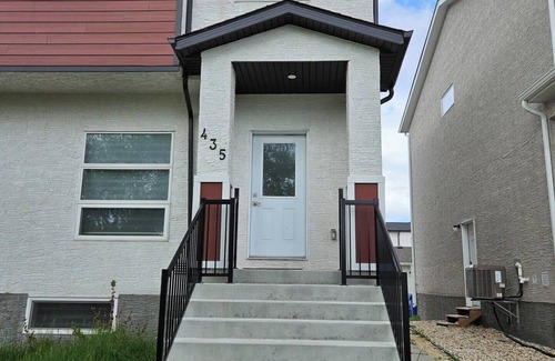 St. Vital Apartment | Fully Furnished Basement Unit – Private Entrance Included