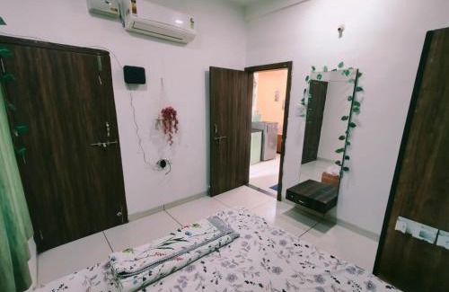 Vijay Nagar Apartment | Fully Private 1BHK Couple Friendly at Serene Green Entire rental unit in Indore, India