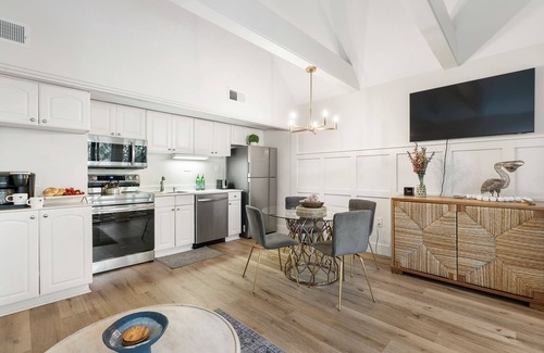 West Beach Village Villa | Fully renovated, beach across the street!