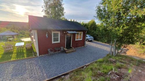 Undenas House | Fully renovated cottage with great hilltop views