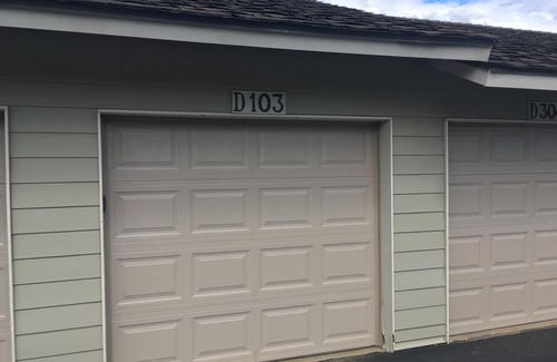 Dillon Condo | Fully renovated, great lake and mountain views in heart of Colorado ski country
