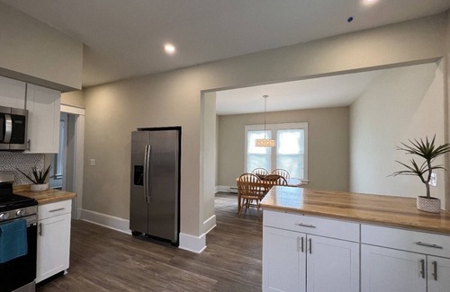 Oneonta House | Fun family cottage 8 minutes from All Star Village