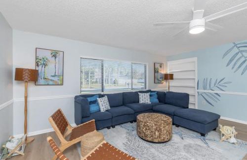 Largo House | Fun & family-friendly modern beach home with pool