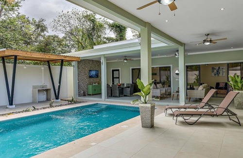 Potrero Villa | Fun Packed Vacation | Pool & Putting Green