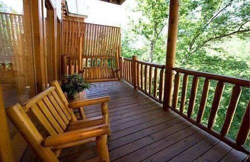 Gatlinburg - Pigeon Forge Cabin | Fun Zone in Pigeon Forge #unforgettable 3 bedroom w/Gameroom, Views & Full Theater!