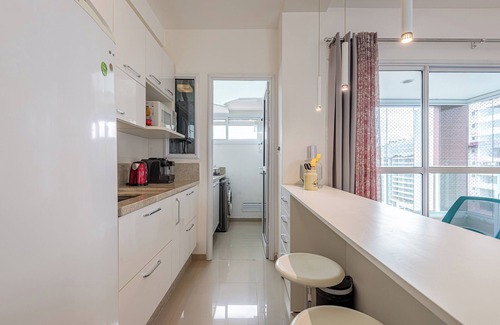 Vila Mariana Apartment | Furnished 45m studio, 300m from the subway and easy access to Paulista Av.