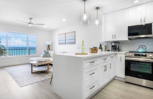 South Lake Condo | Furnished Beachfront Condo, Ocean Views, on the Hollywood Broadwalk!