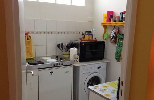 Saint-Germain-en-Laye House | Furnished 2/3 pers. Le Pavillon Saint-Pierre downtown, quiet garden level