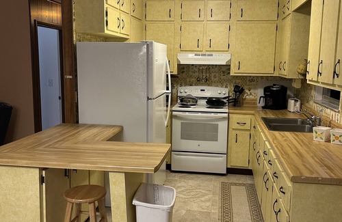 Silver Springs House | Furnished, lakefront 2/1 house in Ocala Nat'l Forest