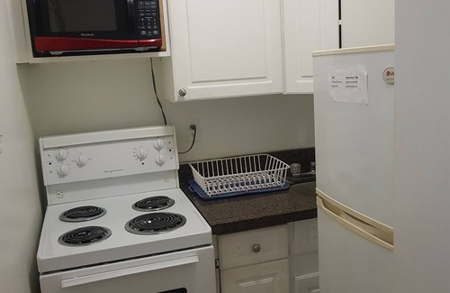 Church and Wellesley Apartment | Furnished Studio Apartment in Downtown Toronto