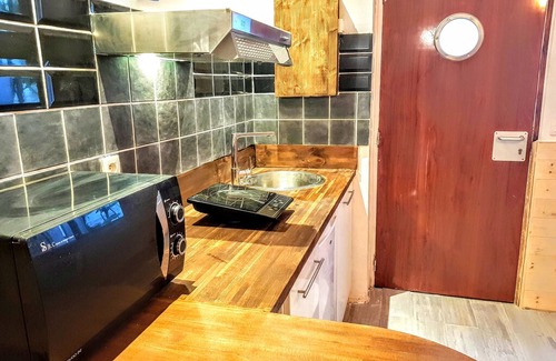 1st Arrondissement Apartment | FURNISHED STUDIO RESIDENCE OF CHARACTER
