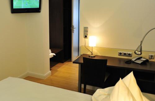 Hoexter Hotel | Gästehaus am Räuschenberg