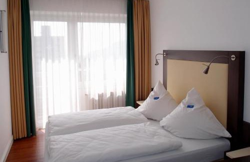 Hoexter Hotel | Gästehaus am Räuschenberg