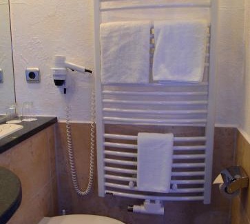 Hoexter Hotel | Gästehaus am Räuschenberg