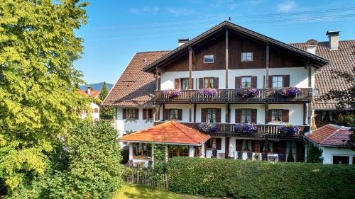 Oberammergau House | Gästehaus Enzianhof Hotel Garni