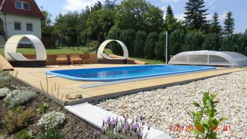 Nemesbuk House | Gästehaus Stein