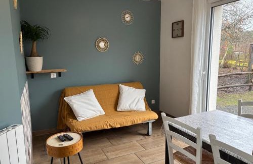 Cerans-Foulletourte Apartment | Gîte à la campagne 3