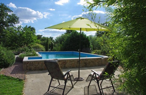 Ygrande House | Gîte avec piscine sainte anne