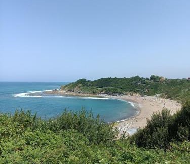 Ascain Apartment | GÎTE AZKENDANTZA 2a6 PERS AVEC CARAVANE INSOLITE