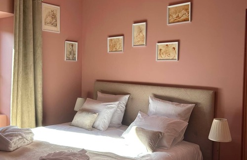 Aubazat Bed & Breakfast | Gîte, Chambres, Table D'hôtes. Sauna, Jacuzzi, Piscine Chauffée, Bain Nordique