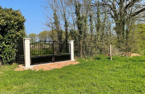 Roeze-sur-Sarthe House | Gîte cosy au calme avec grand jardin, proche du Mans - Parking privé, Wifi fibre, équipements complets - FR-1-410-392