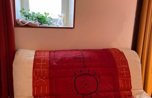 Roeze-sur-Sarthe House | Gîte cosy au calme avec grand jardin, proche du Mans - Parking privé, Wifi fibre, équipements complets - FR-1-410-392