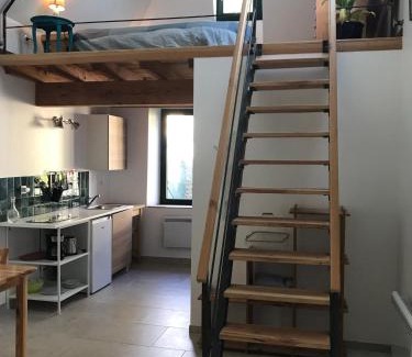 Lezignan House | Gîte dans un petit village pyrénéen