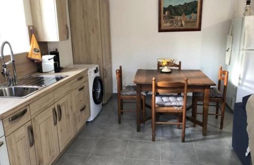 Bellenaves House | Gîte de charme au vert avec animaux admis - FR-1-489-595