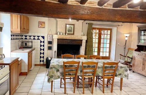 Fresnes House | Gîte de charme en Sologne, proche châteaux, jardin clos, vélo, animaux acceptés, Wi-Fi inclus - FR-1-491-440